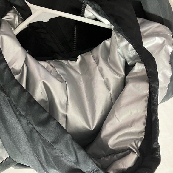 DKNY Girl’s Hooded Lightweight Jacket, Medium (10-12), Black/Silver - Picture 4 of 9